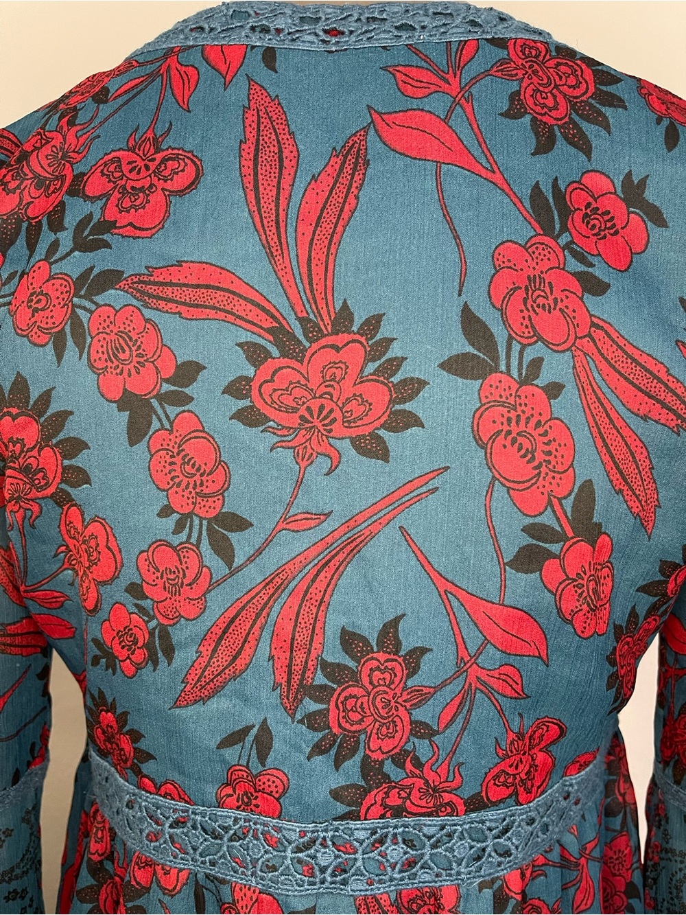 Abercrombie‎ & Fitch Babydoll Dress M Blue Floral Layered Crochet Empire Waist - Picture 5 of 8